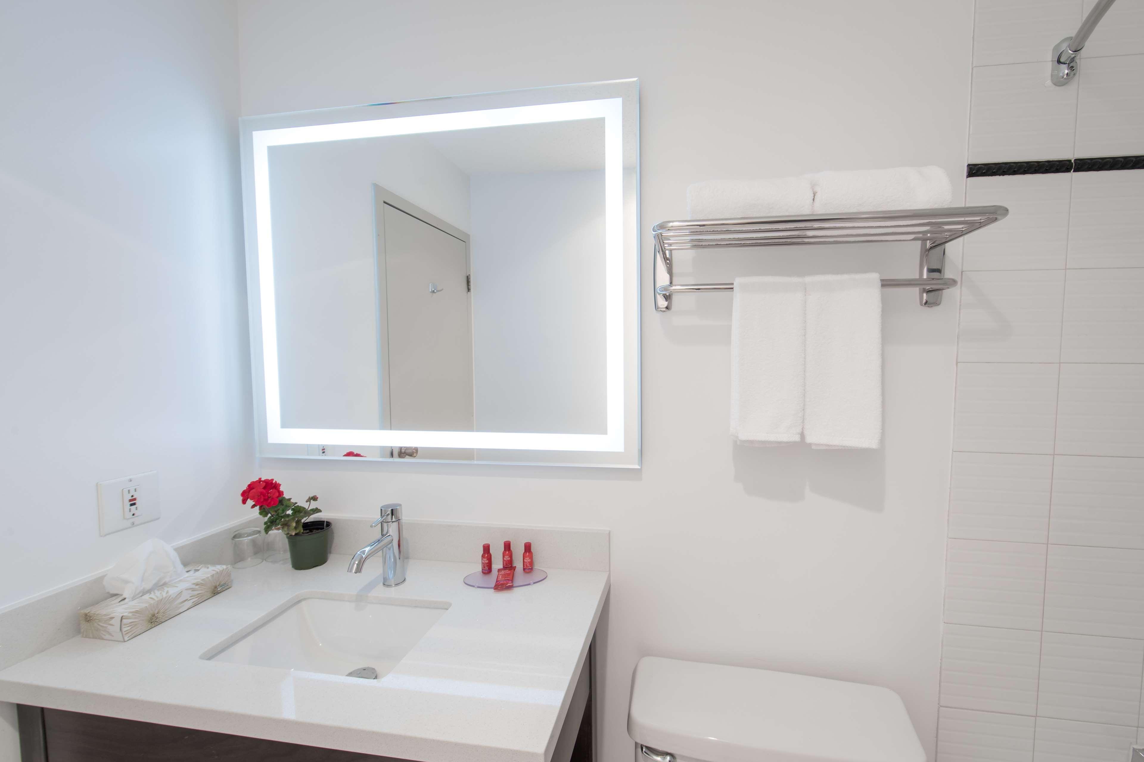 Surestay Hotel By Best Western Castlegar Extérieur photo