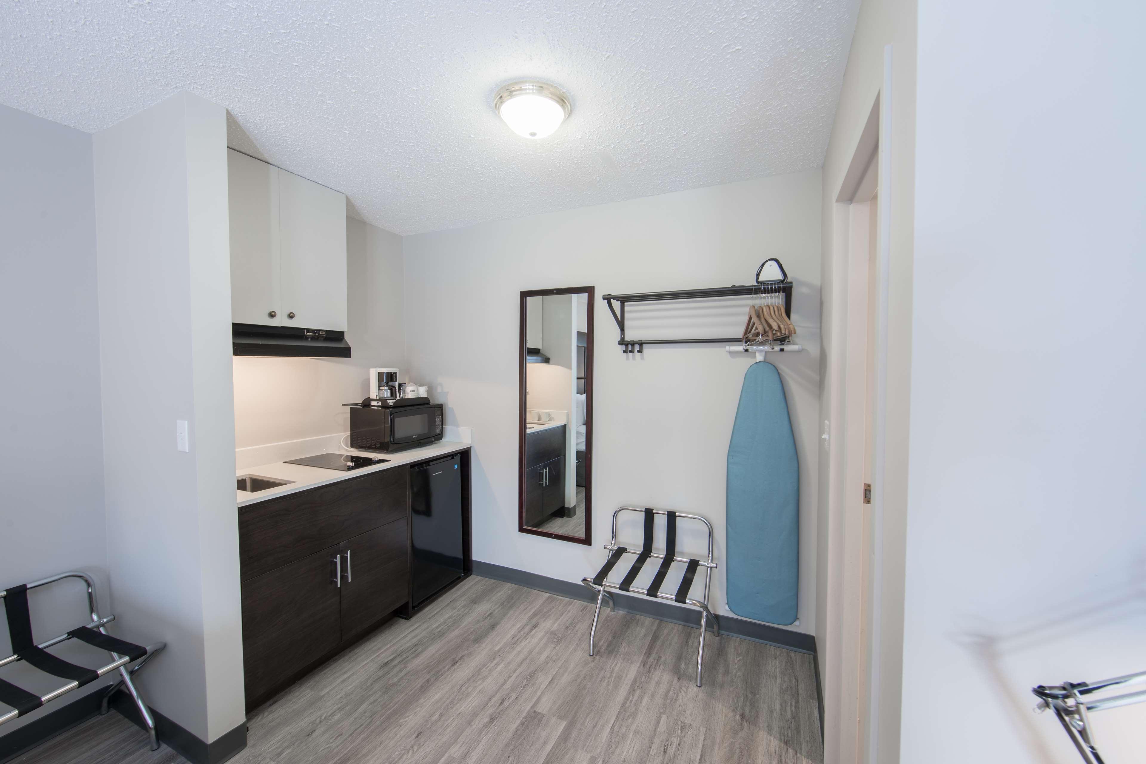 Surestay Hotel By Best Western Castlegar Extérieur photo