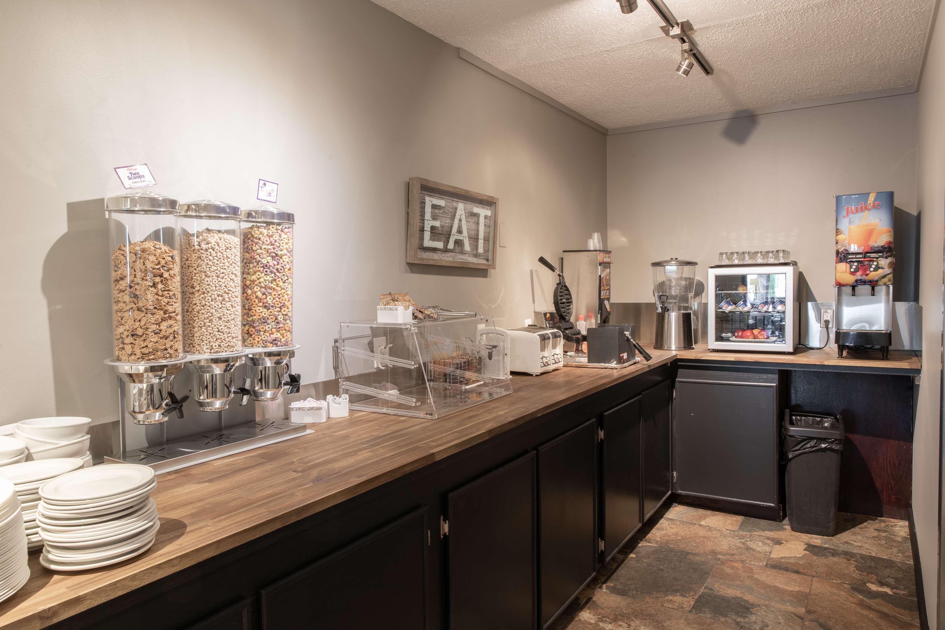 Surestay Hotel By Best Western Castlegar Extérieur photo